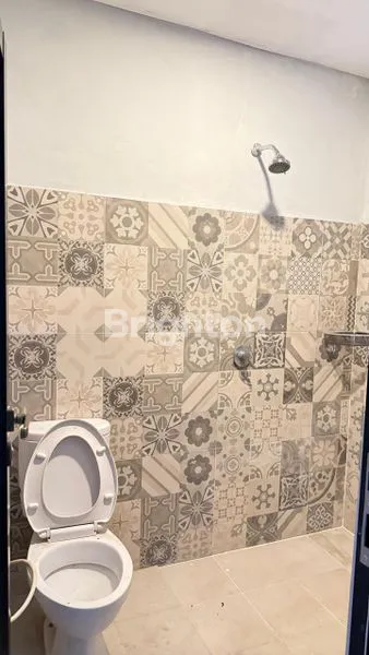 image RUMAH SEWA KAMPIAL (5)