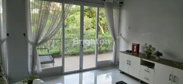 image RUMAH KONSEP VILLA DI GRAND DEPOK CITY SIAP HUNI (5)