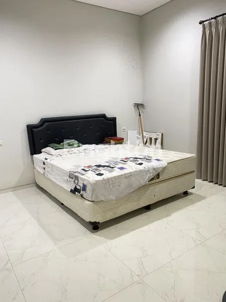 image RUMAH DARMO PERMAI TIMUR BARU RENOV ROW JALAN 3 MOBIL (7)