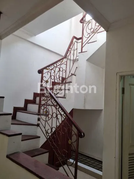 image RUKO 3 LANTAI STRATEGIS DI BOULEVARD KELAPA GADING (6)