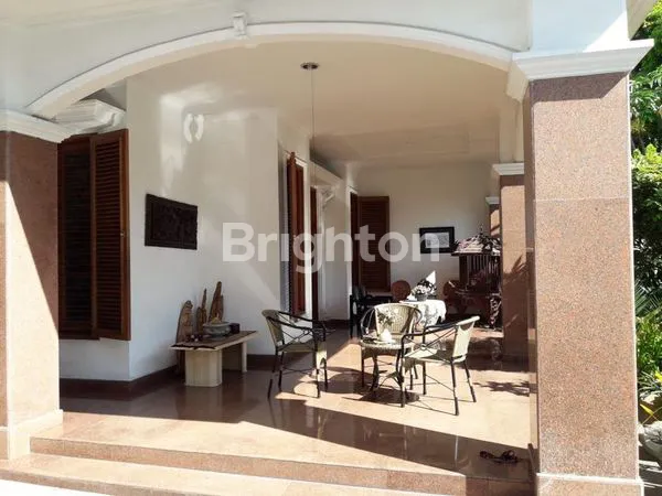 image HUNIAN STRATEGIS DI JALAN RAYA GUBENG SURABAYA (1)