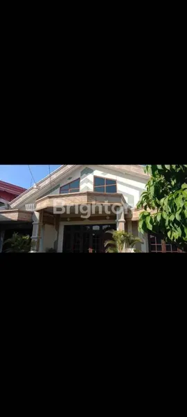 image RUMAH DIJUAL LOKASI SANGAT STRATEGIS DI SURABAYA, COCOK DIBUAT PERKANTORAN (CV/PT) ATAU USAHA KOS²AN (1)