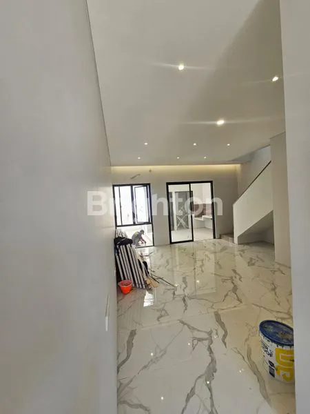 image RUMAH SIAP HUNI SURABAYA, HARGA 1.75M DEKAT MERR (2)