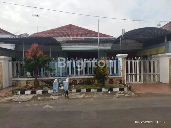image RUMAH DHARMAHUSADA INDAH UTARA DEKAT GALAXY MALL KAMPUS UNAIR (1)