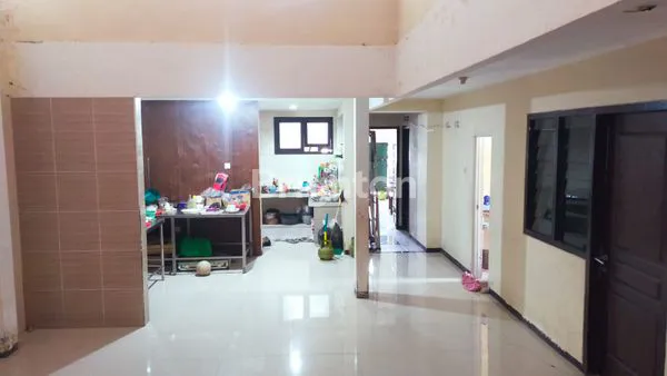 image RUMAH DAN TOKO LEBAR 10M (5)