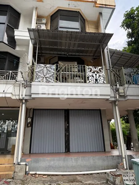 image RUKO PLUIT MAS HOEK SIAP PAKAI BISA UNTUK INVESTASI COCOK USAHA BAKERY DAN RETAIL, SUDAH ADA PENYEWA MUARA KARANG JAKARTA UTARA JEMBATAN TIGA RAYA PLUIT RAYA (1)