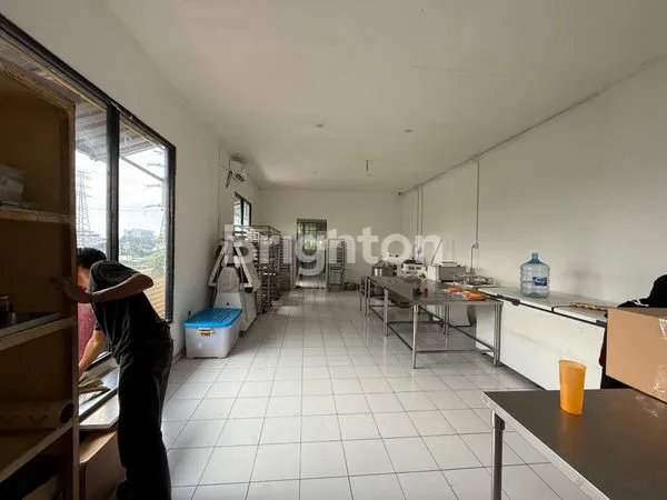 image RUKO PLUIT MAS HOEK SIAP PAKAI BISA UNTUK INVESTASI COCOK USAHA BAKERY DAN RETAIL, SUDAH ADA PENYEWA MUARA KARANG JAKARTA UTARA JEMBATAN TIGA RAYA PLUIT RAYA (5)