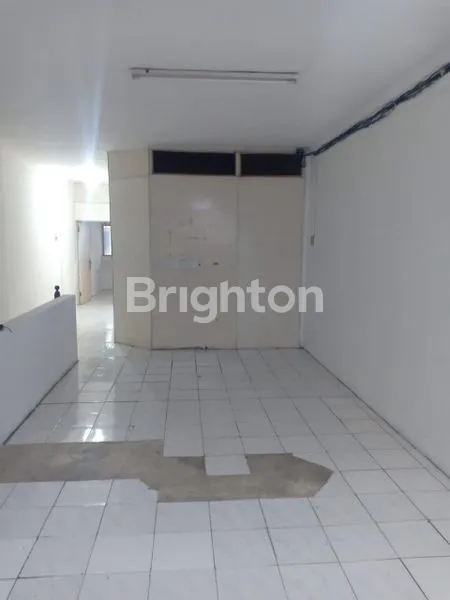 image RUKO 3 LANTAI SIAP HUNI DI BANDENGAN JAKARTA UTARA (4)