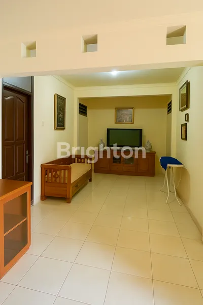 image RUMAH 2 LANTAI FULL FURNISHED DI PONDOK PUCUNG INDAH, PONDOK AREN – SHM, SIAP HUNI (7)