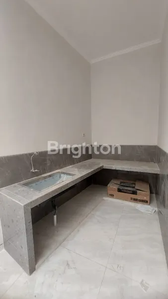 image NEW WISMA MUKTI KLAMPIS ANOM DEKAT MANYAR SUKOLILO NGINDEN NEW MODERN MINIMALIS (7)