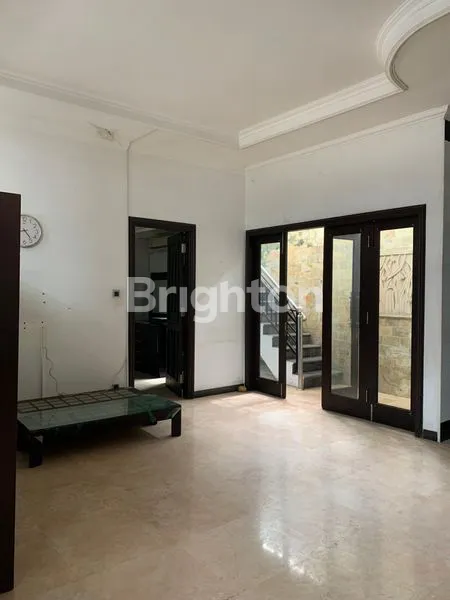 image RUMAH EKSKLUSIF 2.5 LANTAI DI PANAKKUKANG (3)