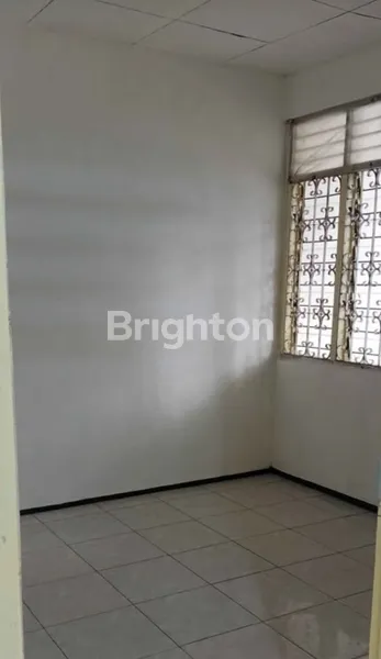 image RUMAH DARMO INDAH TERAWAT SIAP HUNI LOKASI STRATEGIS (4)