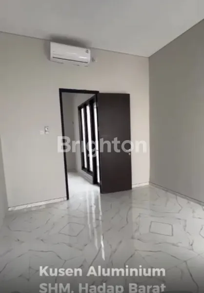 image DI JUAL RUMAH CANTIK KUTISARI SISA 1 UNIT TIPE CFREE BPHTB + ALL BIAYA NOTARIS (HARGA NEGO) (2)