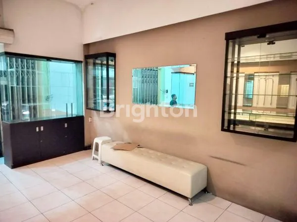 image RUKO 3 LANTAI + SARANG WALET DI MADIUN (4)