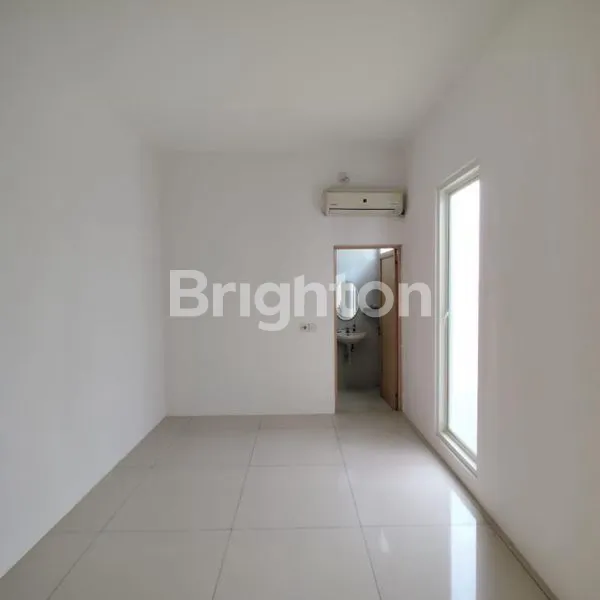 image RUMAH MINIMALIS 2 LANTAI BAGUS SIAP HUNI, WISATA BUKIT MAS, LIDAH BUKIT MAS, LIDAH WETAN, LAKARSANTRI, SURABAYA BARAT, JAWA TIMUR (5)