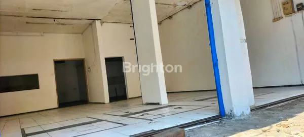 image RUMAH USAHA RAYA NGINDEN BANYAK DILEWATI (3)