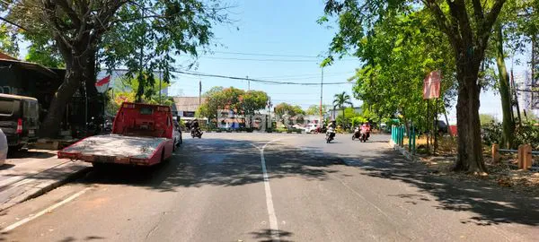 image RUMAH USAHA RAYA NGINDEN BANYAK DILEWATI (1)