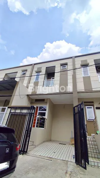 RUMAH BARU 2.5 LT KOMPLEK GREEN VILLE KEAMANAN 24 JAM DKT TANJUNG DUREN JAKARTA BARAT