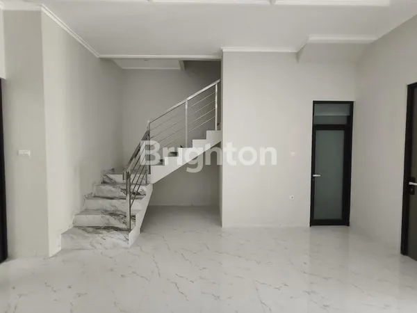 image NEW GRESS 2 LANTAI WISMA MUKTI KLAMPIS SELANGKAH KE RAYA MERR (3)