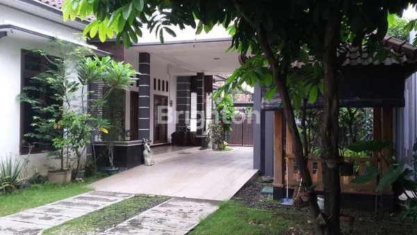 image RUMAH SEMI FURNISHED SIAP HUNI DI SUMBER, BANJARSARI, SOLO (2)