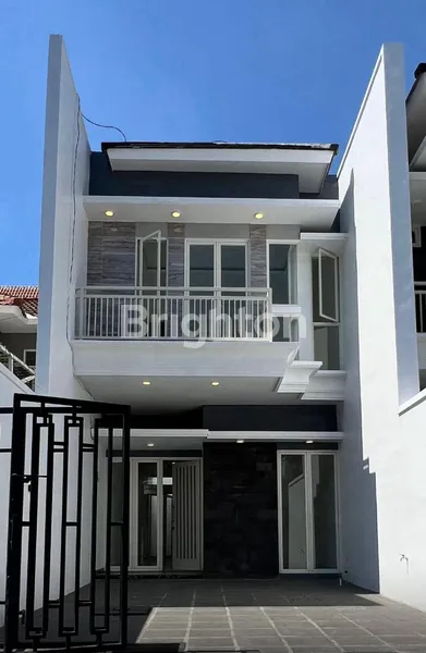 image DIJUAL RUMAH JEMURSARI SELATAN, MODERN MINIMALIS 2 LANTAI (1)
