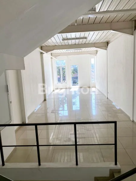 RUKO 3,5 LANTAI SIAP PAKAI MAINROAD BUAH BATU BANDUNG