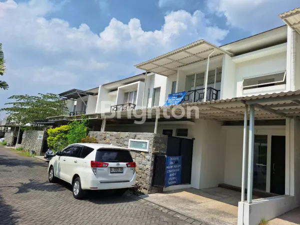 image RUMAH MEWAH MURAH MINIMALIS SURABAYA BARAT LAKARSANTRI DE CASA RESIDENCE (1)