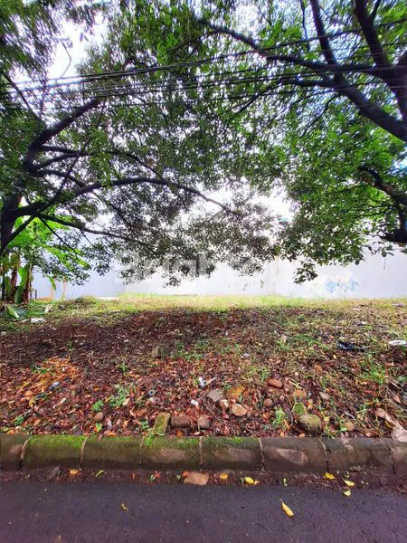 image TANAH / KAVLING, DI PONDOK INDAH, DEKAT MRT LEBAK BULUS, NYAMAN BERKELAS DAN STRATEGIS (2)