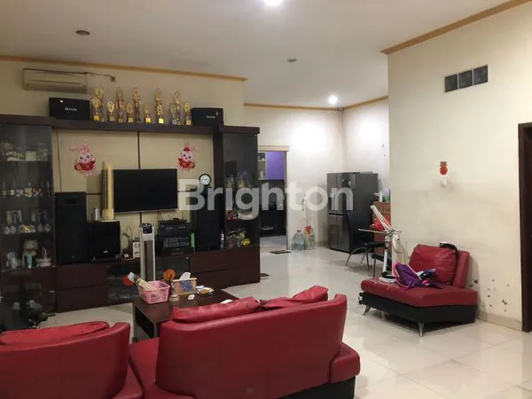 image RUMAH MEWAH DI VIKAMAS RAYA SIAP HUNI (3)