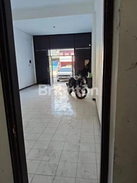 image RUKO  3.5 LANTAI DI RAYA NGAGEL (2)