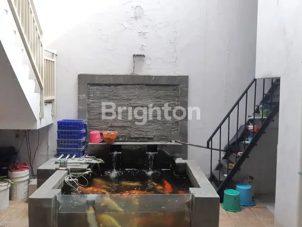 image RUMAH MANYAR TIRTOMOYO DEKAT GALAXY MALL / PETRA 2 MANYAR / STESIA\N (6)