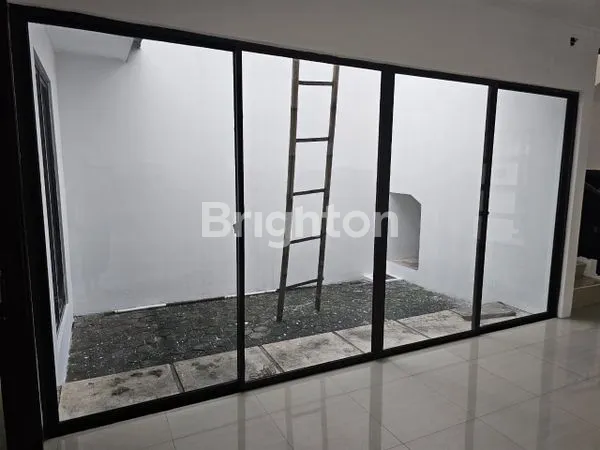 image RUMAH THE ICON TERAWAT BERSIH SIAP HUNI (6)