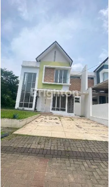 image RUMAH POSISI HOOK  LT 283M² DI CLUSTER EKSKLUSIF SIAP HUNI (2)