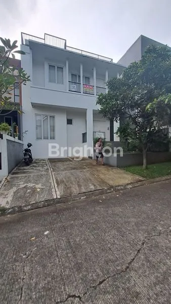 image RUMAH 3 LANTAI VIEW GN. PANCAR (1)