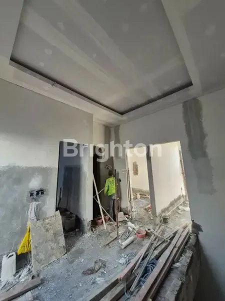 image RUMAH DI DARMO PERMAI SELATAN SIAP HUNI (2)