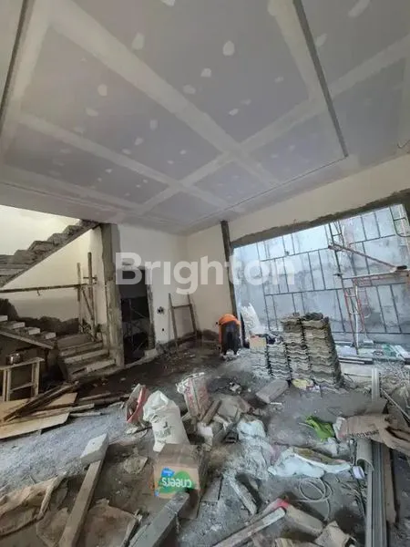 image RUMAH DI DARMO PERMAI SELATAN SIAP HUNI (3)