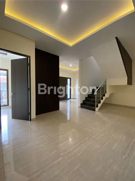 image RUMAH MINIMALIS MODERN LUX CITRALAND UTAMA INTERNATIONAL VILLAGE (5)