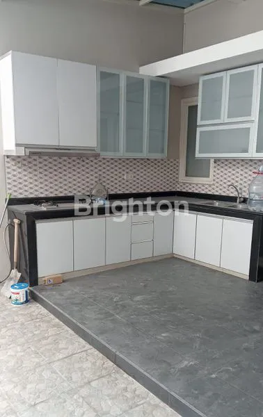 image  RUMAH BARU NEW GRESS DI PAKUWON CITY SURABAYA DEKAT PCM ITS WM UNAIR MERR MULYOSARI SUTOREJO  (2)