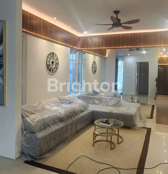 image RUMAH SIAP HUNI FULL RENOV DAN INTERIOR SEMI FURNISH CANTIK DEKAT WISATA BUKIT MAS, DIAN ISTANA, CITRALAND, GRAHA FAMILY, DLL (6)