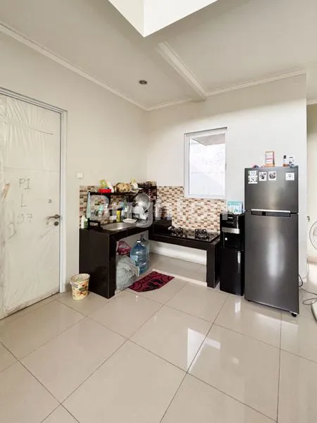 image RUMAH MODERN DI CITRALAND CIBUBUR – CLUSTER MONTEVERDE CARYOTA (4)