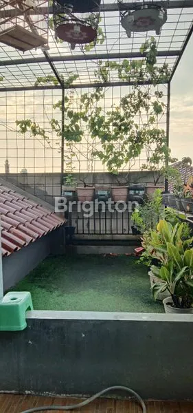 image DIJUAL  RUMAH MEWAH 180M² DEKAT UI JAGAKARSA (7)