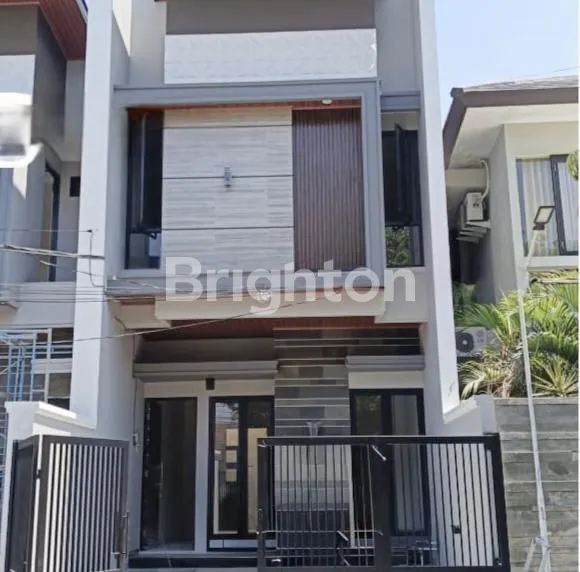 image RUMAH MEWAH 2 LANTAI DI MANYAR JAYA - ONE GATE SYSTEM SHM (2)