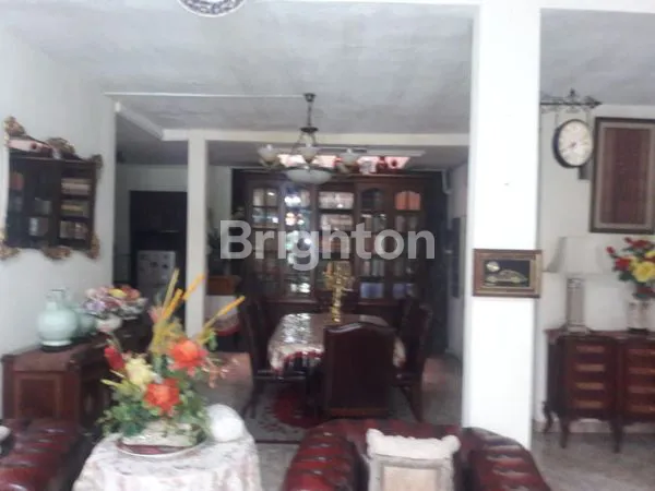 image DIJUAL HUNIAN NYAMAN DI JALAN TEBET BARAT DALAM LUAS TANAH 240M LUAS BANGUNAN 350M (3)