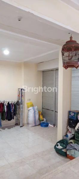 image RUKO STRATEGIS RENON LT 200M² 2 TOKO (6)