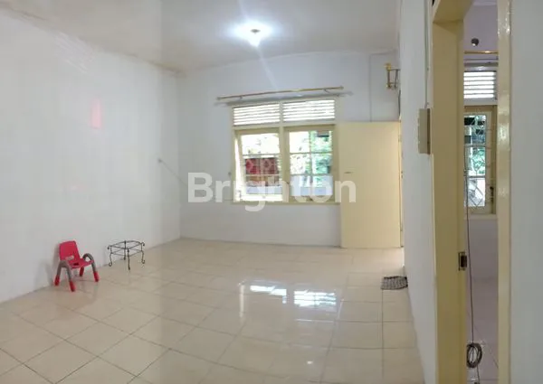 image RUMAH STRATEGIS PURI ANJASMORO DEKAT ARTERI (2)