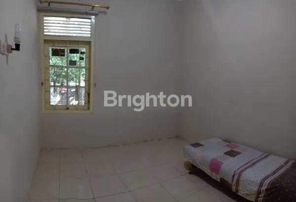 image RUMAH STRATEGIS PURI ANJASMORO DEKAT ARTERI (5)