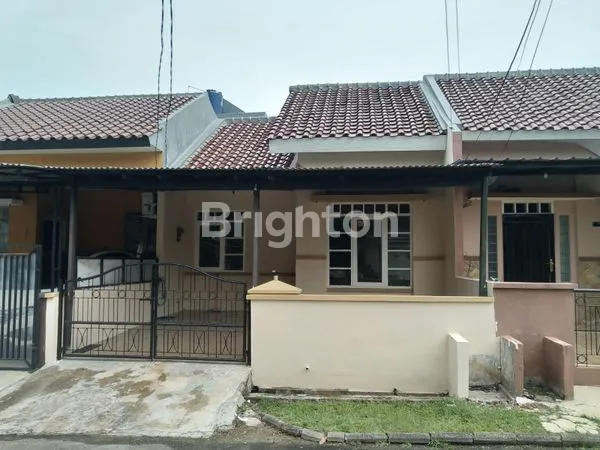 image RUMAH SIAP HUNI LT 90 DI REGENCY MAS TANGERANG (1)