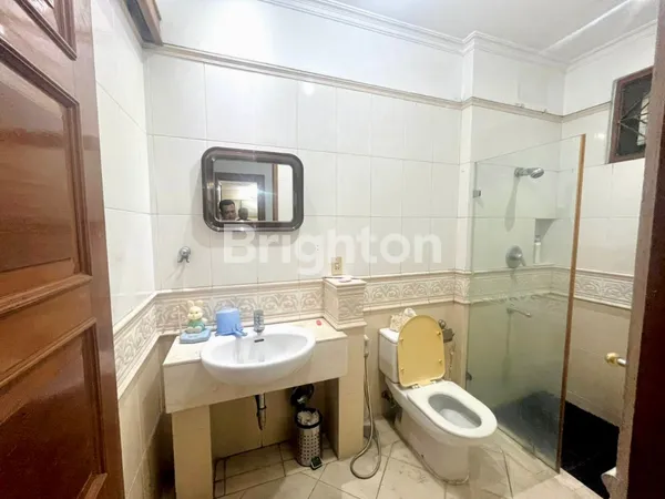 image RUMAH MEWAH SIAP HUNI (7)