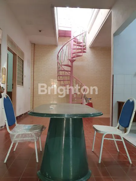 image RUMAH 1.5 LT SEMI FURNISH, LUAS 153M² RUNGKUT MAPAN (6)