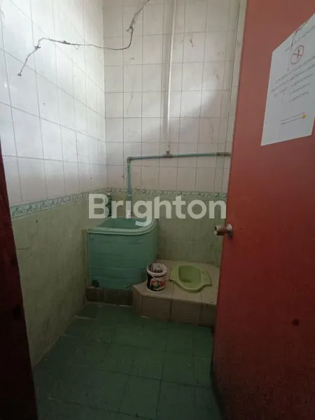 image RUKO 2 LANTAI STRATEGIS DI SUDIRMAN (5)